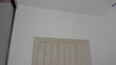 Snapshot of iamjulian_ chatting on 09-28-25, 11:26 Juliiiiian online show from 09-28-25, 11:26