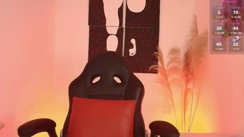 Snapshot of iamlola_ chatting on 10-06-25, 04:04 IM LOLA online show from 10-06-25, 04:04