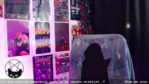 Mari online show from 01-01-25, 01:47