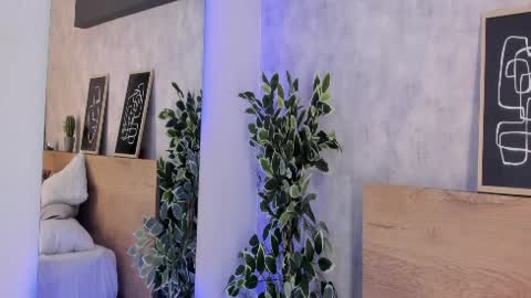 M A R T I N A  online show from 04-01-26, 08:50