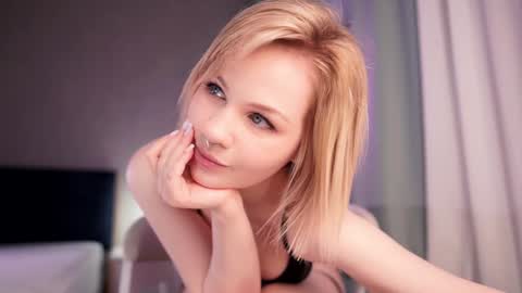 Snapshot of iamninamint chatting on 01-18-25, 05:59 Nina online show from 01-18-25, 05:59