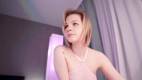 Snapshot of iamninamint chatting on 01-21-25, 05:30 Nina online show from 01-21-25, 05:30