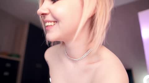 Snapshot of iamninamint chatting on 02-15-25, 10:10 Nina online show from 02-15-25, 10:10