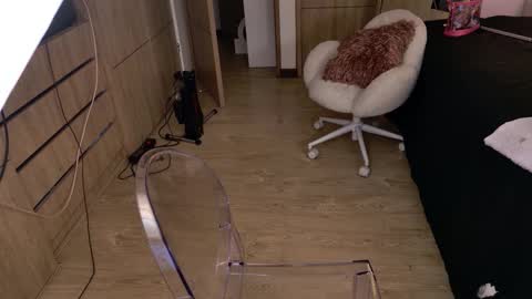 Snapshot of iamnyxy_ chatting on 11-09-25, 09:07 Nyxy online show from 11-09-25, 09:07