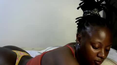 Snapshot of iampolca chatting on 01-16-25, 10:44 iampolca online show from 01-16-25, 10:44