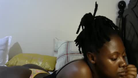 Snapshot of iampolca chatting on 01-27-25, 03:18 iampolca online show from 01-27-25, 03:18