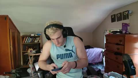 iamtommyparker online show from 11-07-25, 04:18