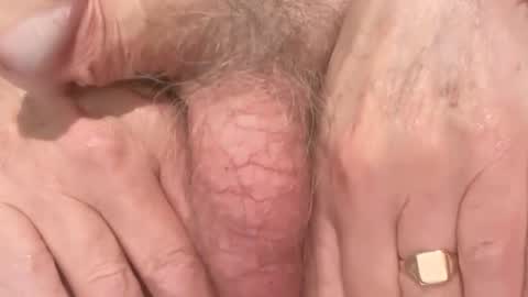 Snapshot of ian53a chatting on 09-10-25, 04:40 ian53a - mature UK man for same online show from 09-10-25, 04:40