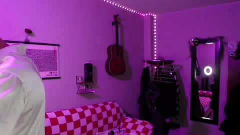 Ian online show from 04-27-26, 03:48