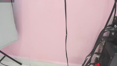 Snapshot of ian_castillo_ chatting on 09-27-25, 11:04 IAN CASTILLO online show from 09-27-25, 11:04