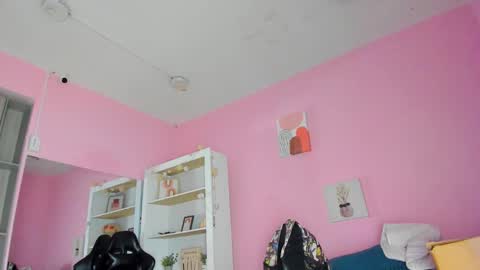 Snapshot of ian_castillo_ chatting on 10-27-25, 11:14 IAN CASTILLO online show from 10-27-25, 11:14