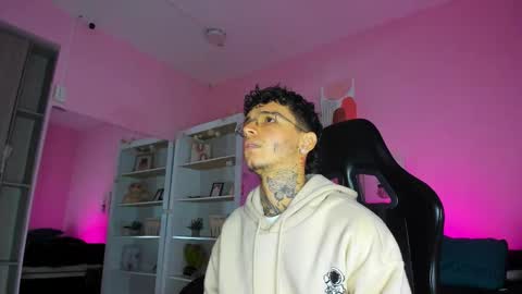 IAN CASTILLO online show from 11-22-25, 11:20