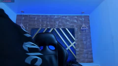 Snapshot of ian_castillo_ chatting on 02-21-26, 11:22 IAN CASTILLO online show from 02-21-26, 11:22