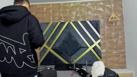 IAN CASTILLO online show from 03-27-26, 11:10