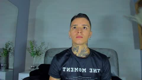 Snapshot of ian_castillo_ chatting on 07-07-26, 11:14 IAN CASTILLO online show from 07-07-26, 11:14