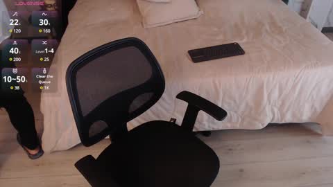 Snapshot of ian_davis chatting on 01-11-25, 02:52 Ian Davis online show from 01-11-25, 02:52