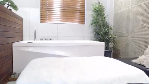 Snapshot of ian_davis chatting on 01-29-25, 03:04 Ian Davis online show from 01-29-25, 03:04