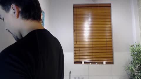 Snapshot of ian_davis chatting on 02-11-25, 07:48 Ian Davis online show from 02-11-25, 07:48