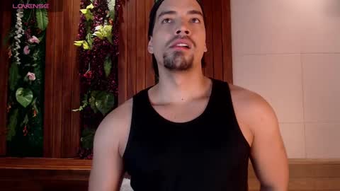 Snapshot of ian_davis chatting on 02-26-25, 09:05 Ian Davis online show from 02-26-25, 09:05