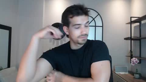 Snapshot of ian_davis chatting on 03-08-25, 08:03 Ian Davis online show from 03-08-25, 08:03