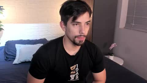 Snapshot of ian_davis chatting on 09-19-25, 11:55 Ian Davis online show from 09-19-25, 11:55