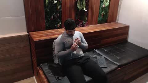 Snapshot of ian_davis chatting on 10-13-25, 11:43 Ian Davis online show from 10-13-25, 11:43