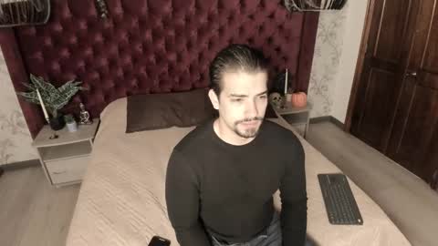 Snapshot of ian_davis chatting on 10-26-25, 12:00 Ian Davis online show from 10-26-25, 12:00