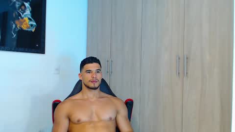 I A N -- H A M M E R online show from 09-18-25, 11:40