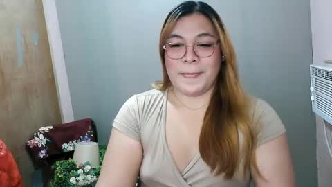 Snapshot of iana_whorexxx chatting on 02-12-25, 12:44 iana online show from 02-12-25, 12:44