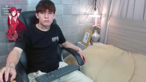 Snapshot of iancute_ chatting on 09-14-25, 08:19 ian online show from 09-14-25, 08:19