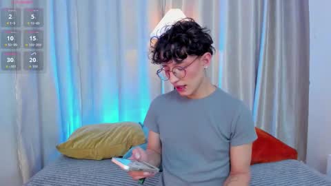 ian  online show from 03-10-26, 04:06