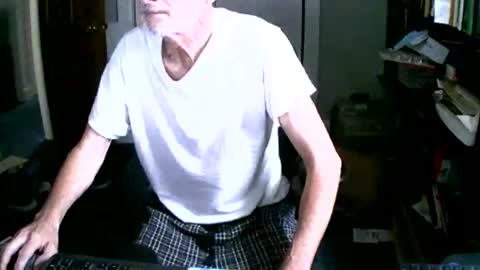 ianh123mb online show from 05-26-26, 12:23