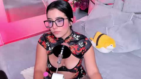 Ibbie Bennett online show from 10-15-25, 04:12