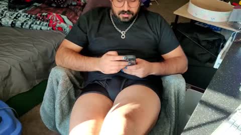 Snapshot of ibear_chat chatting on 02-15-26, 09:33 iBear0 online show from 02-15-26, 09:33