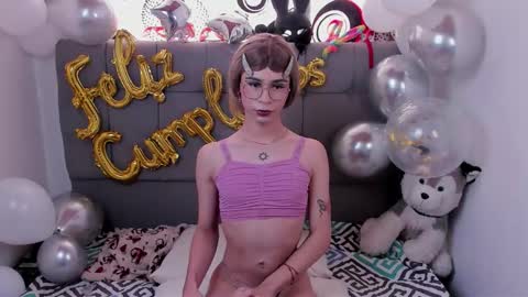 Camila online show from 10-02-25, 09:00