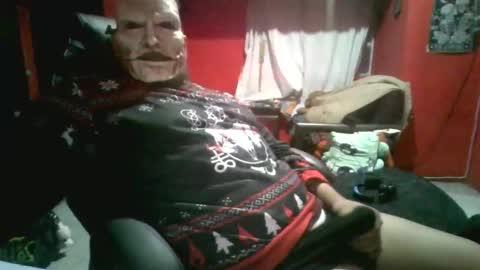 ibs666 online show from 12-26-24, 01:40