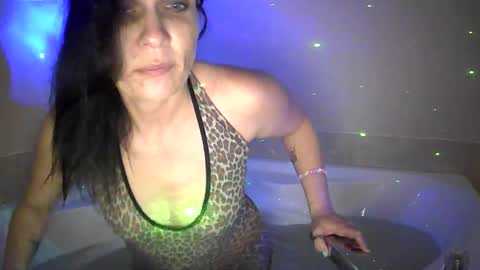 icarley8338 online show from 02-11-26, 10:31