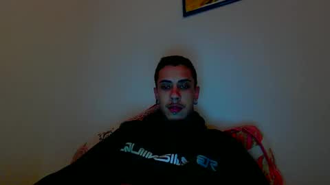 Snapshot of icaro0223 chatting on 10-07-25, 12:02 icaro0223 online show from 10-07-25, 12:02