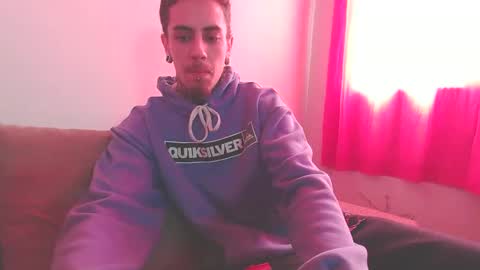 Snapshot of icaro0223 chatting on 10-29-25, 03:36 icaro0223 online show from 10-29-25, 03:36