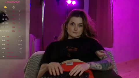 Snapshot of ice_ba_by chatting on 03-22-26, 08:45 Milena online show from 03-22-26, 08:45