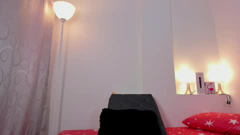 Snapshot of ice_grace chatting on 03-04-25, 01:49 ice online show from 03-04-25, 01:49