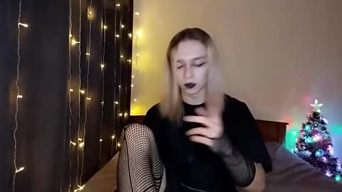 Jade online show from 01-16-26, 02:54