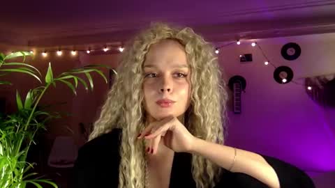 Nina online show from 01-07-26, 11:51