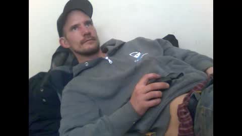 Snapshot of icetwerller chatting on 03-10-25, 08:56 icetwerller online show from 03-10-25, 08:56