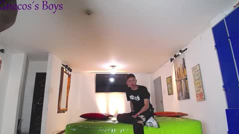 THOMAS AND DAMIAND online show from 02-08-26, 01:47