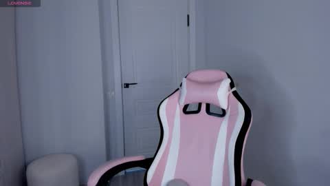 Hitomi   online show from 10-02-25, 09:55