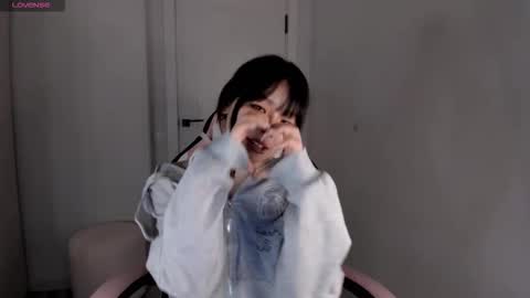 Hitomi   online show from 11-08-25, 11:14