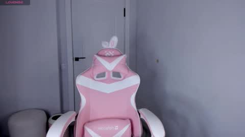 Hitomi   online show from 02-05-26, 10:25