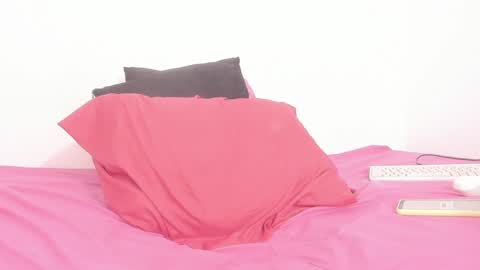 IckyXo online show from 02-07-25, 01:22