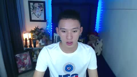 Snapshot of iconicmateo chatting on 12-15-24, 03:20 Mateo online show from 12-15-24, 03:20